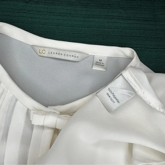 White House Black Market Bow Button up Dressy Blouse Business Casual Shirt Top M - Picture 8 of 9